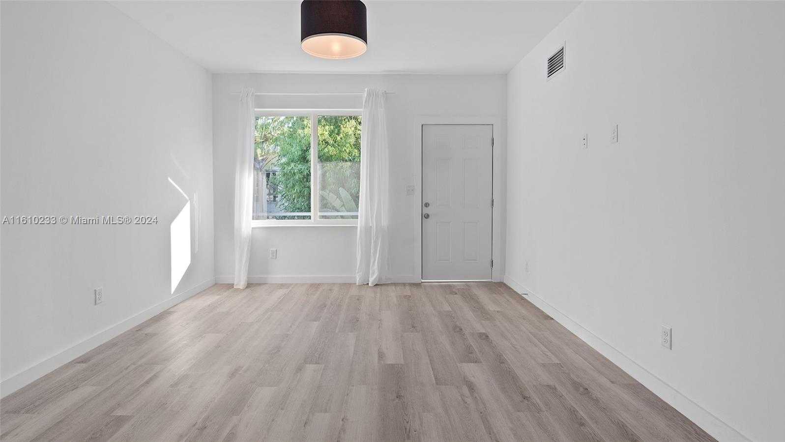 Small Image of 1561 JEFFERSON AVE #12, Miami Beach Number 61