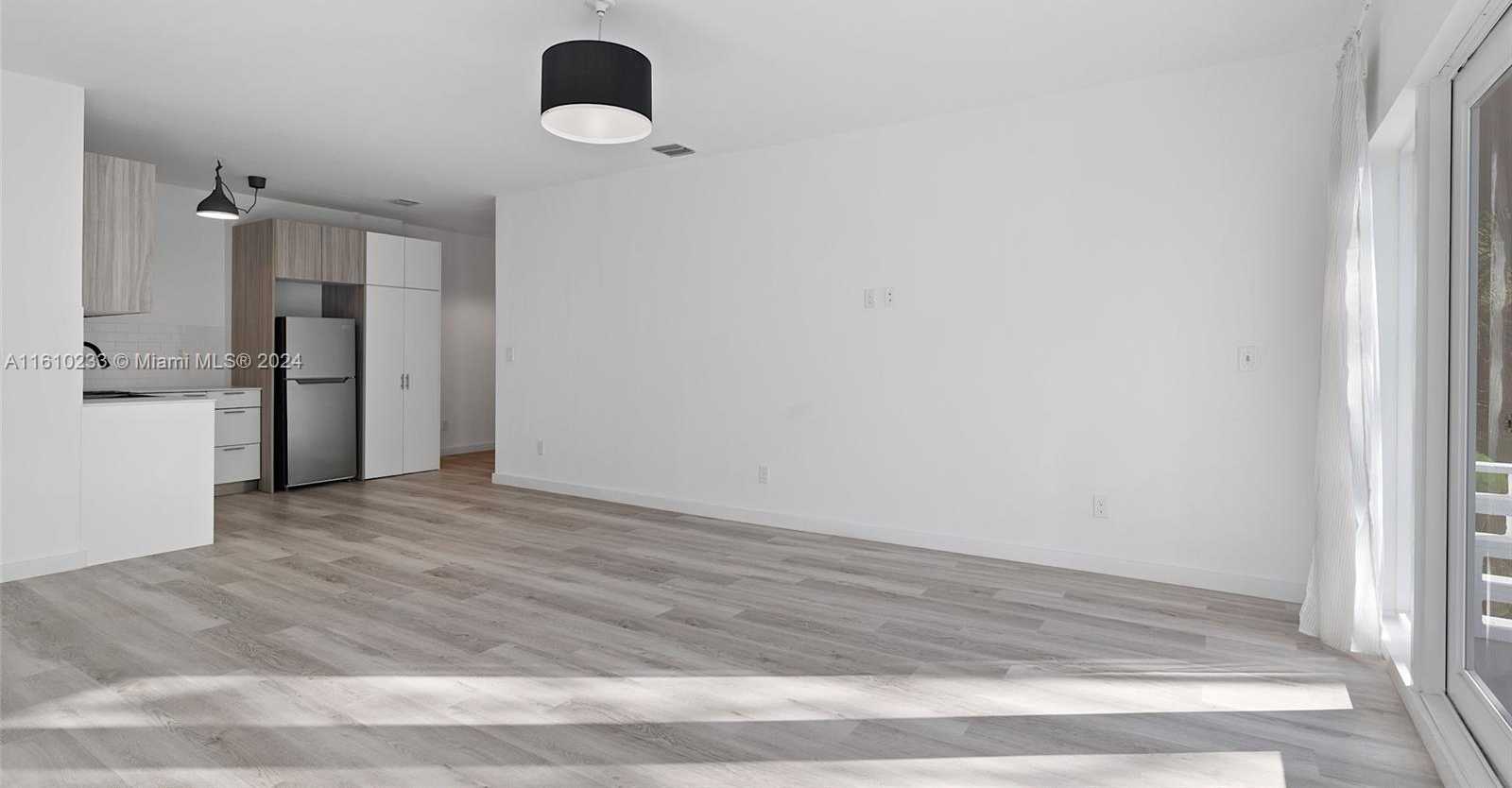 Small Image of 1561 JEFFERSON AVE #12, Miami Beach Number 7