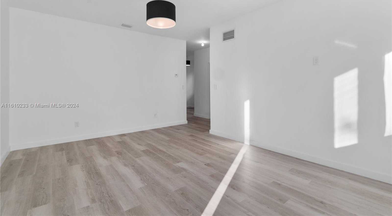 Small Image of 1561 JEFFERSON AVE #12, Miami Beach Number 79