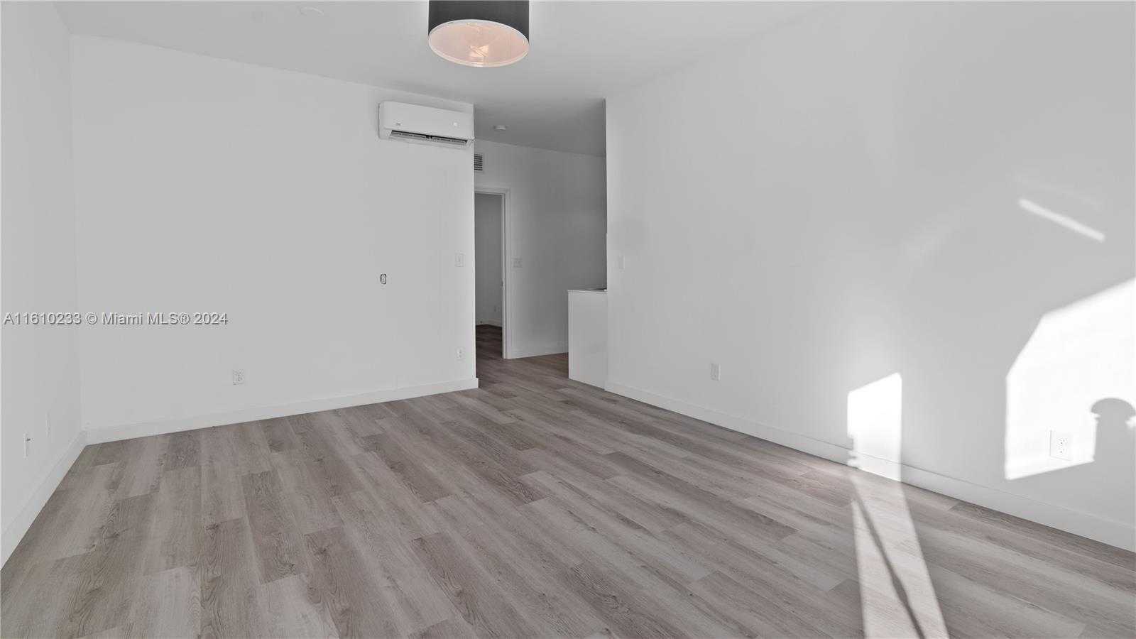 Small Image of 1561 JEFFERSON AVE #12, Miami Beach Number 94