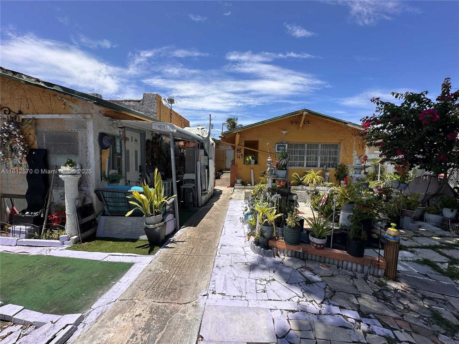 Small Image of 1842 NORTH WEST 18TH TER, Miami Number 11
