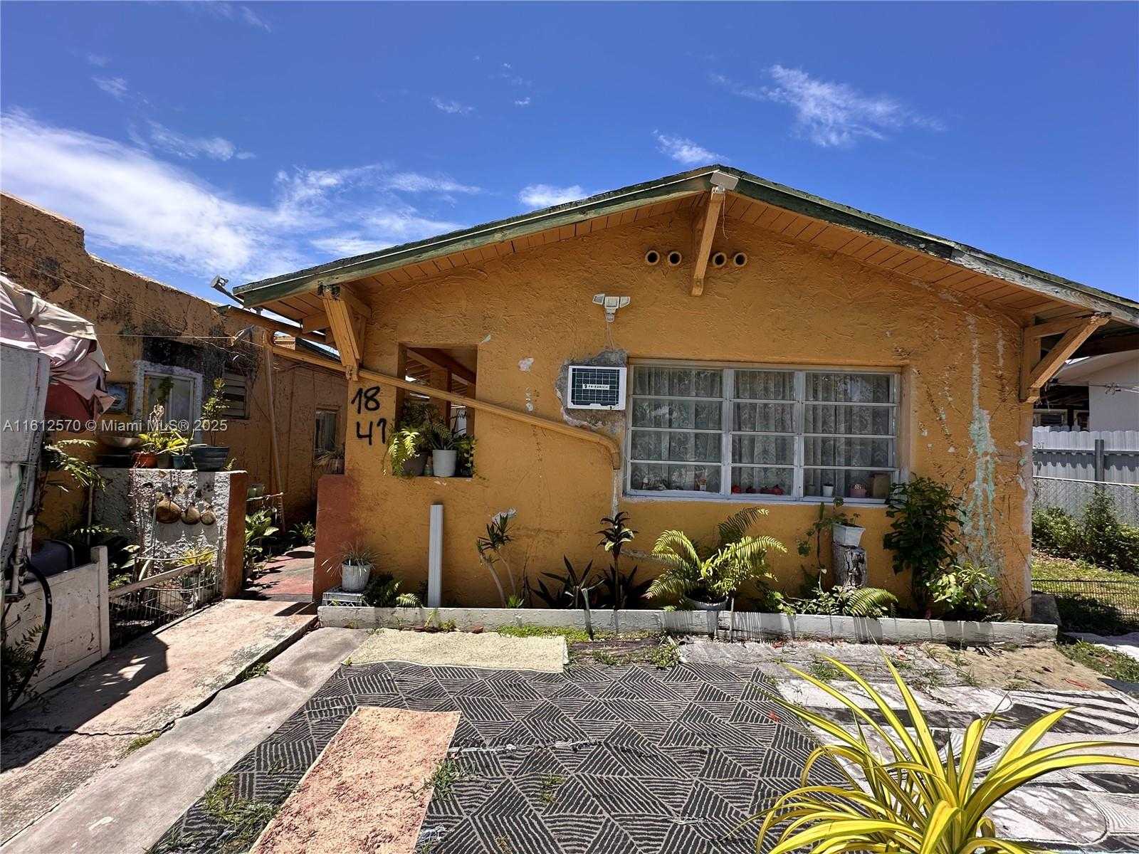 Small Image of 1842 NORTH WEST 18TH TER, Miami Number 12