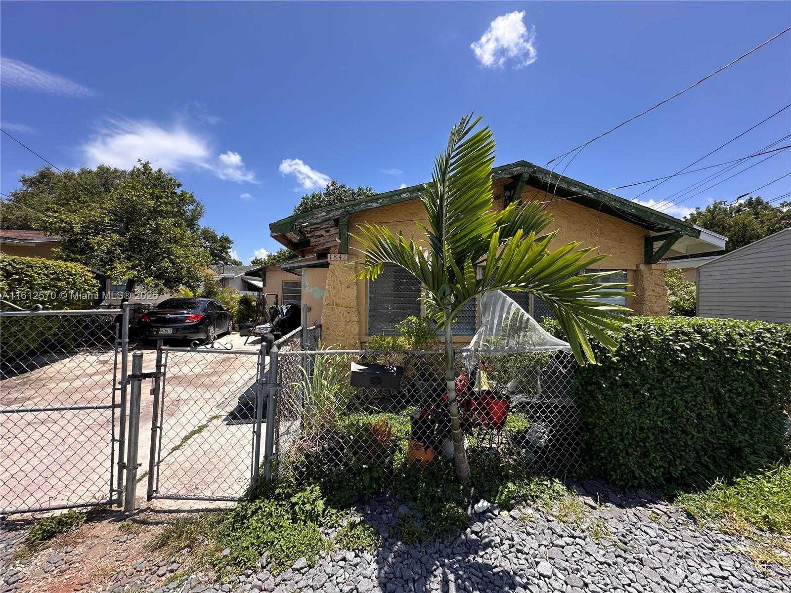 Small Image of 1842 NORTH WEST 18TH TER, Miami Number 2