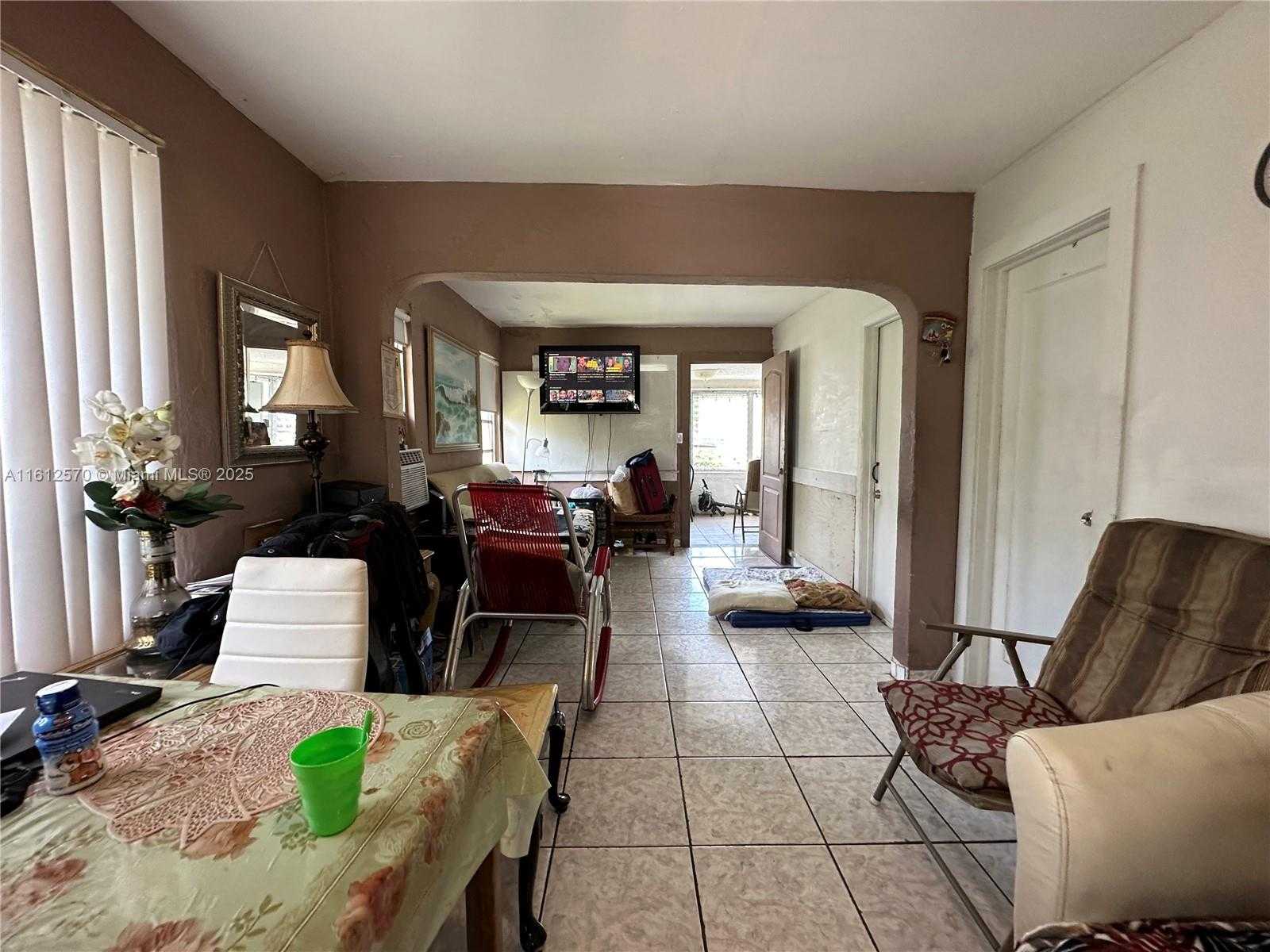 Small Image of 1842 NORTH WEST 18TH TER, Miami Number 4