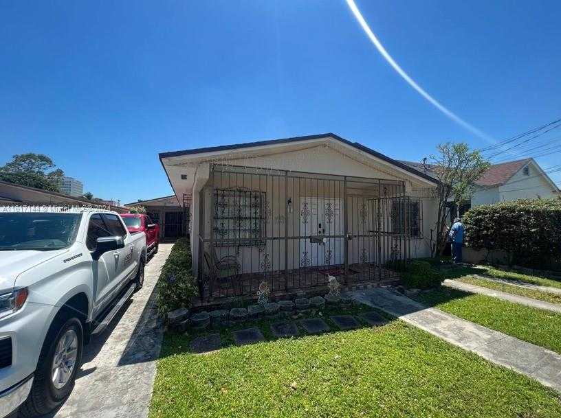 Small Image of 2752 SOUTH WEST 3RD ST #2, Miami Number 2
