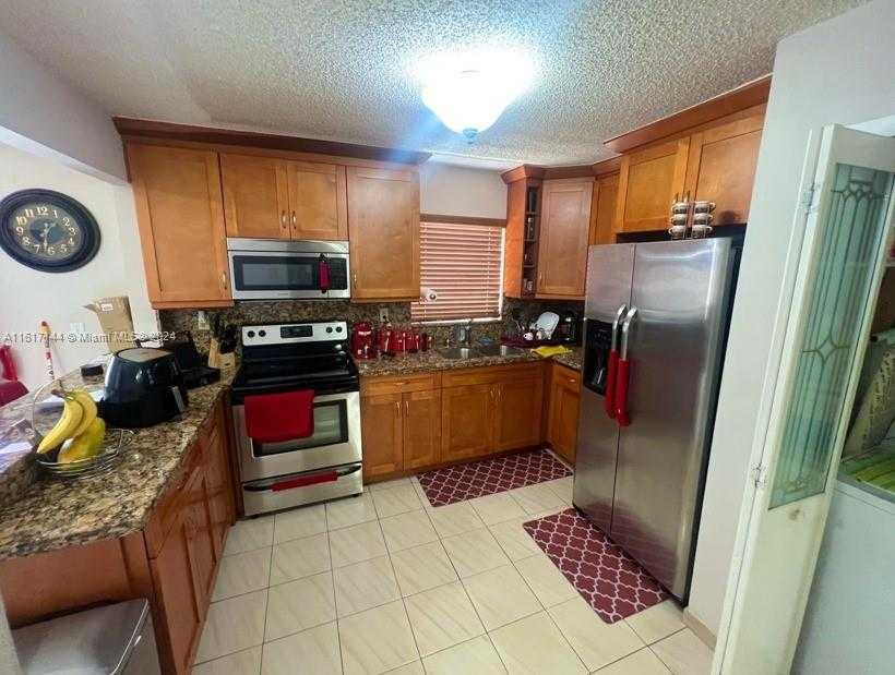 Small Image of 2752 SOUTH WEST 3RD ST #2, Miami Number 4