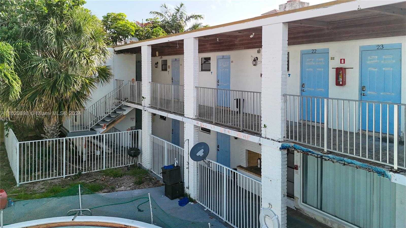 Small Image of 115 INLET WAY #11, Palm Beach Shores Number 27