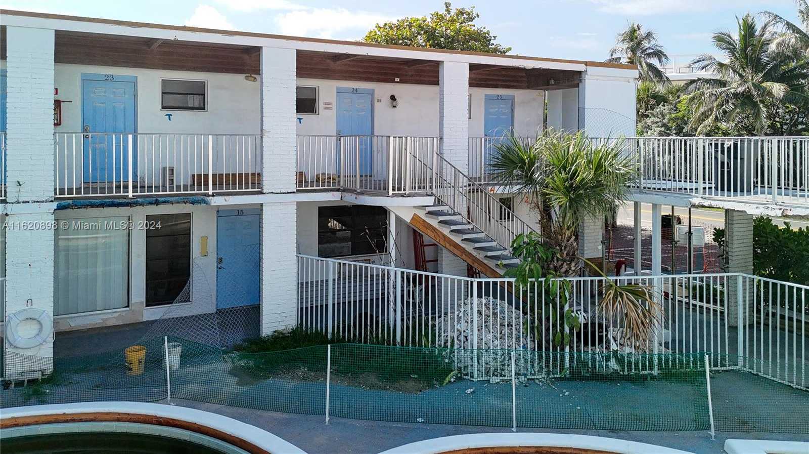 Small Image of 115 INLET WAY #11, Palm Beach Shores Number 28