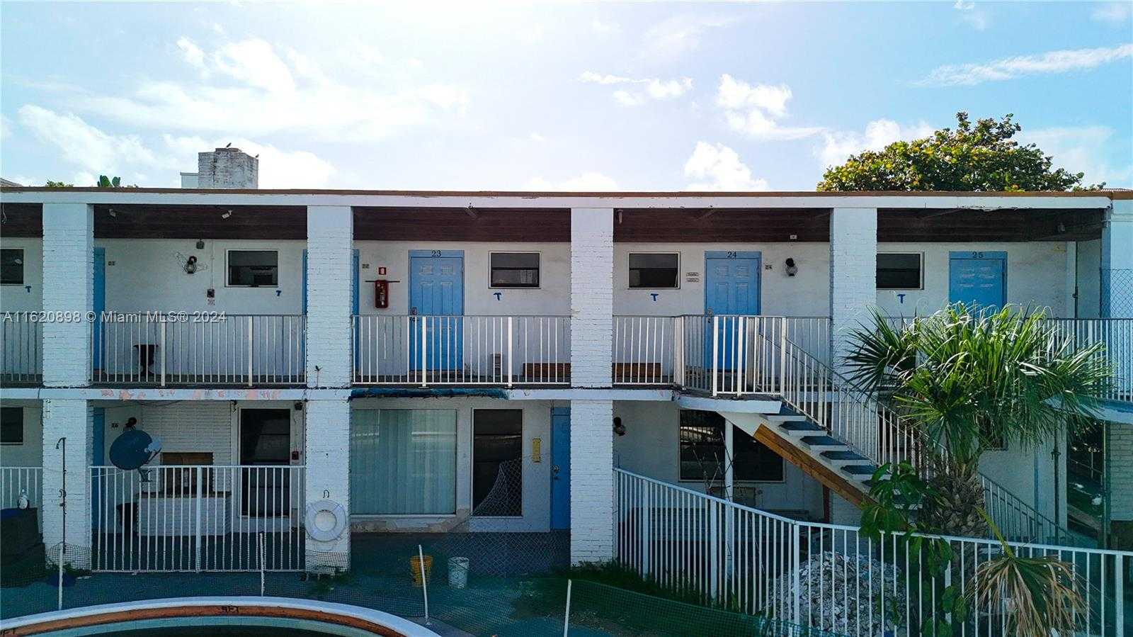 Small Image of 115 INLET WAY #11, Palm Beach Shores Number 30