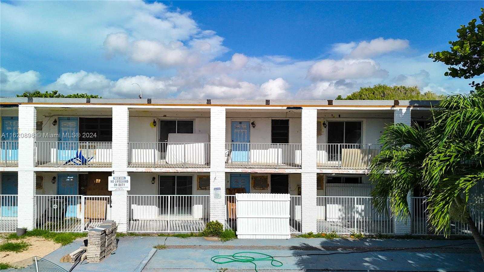 Small Image of 115 INLET WAY #11, Palm Beach Shores Number 33