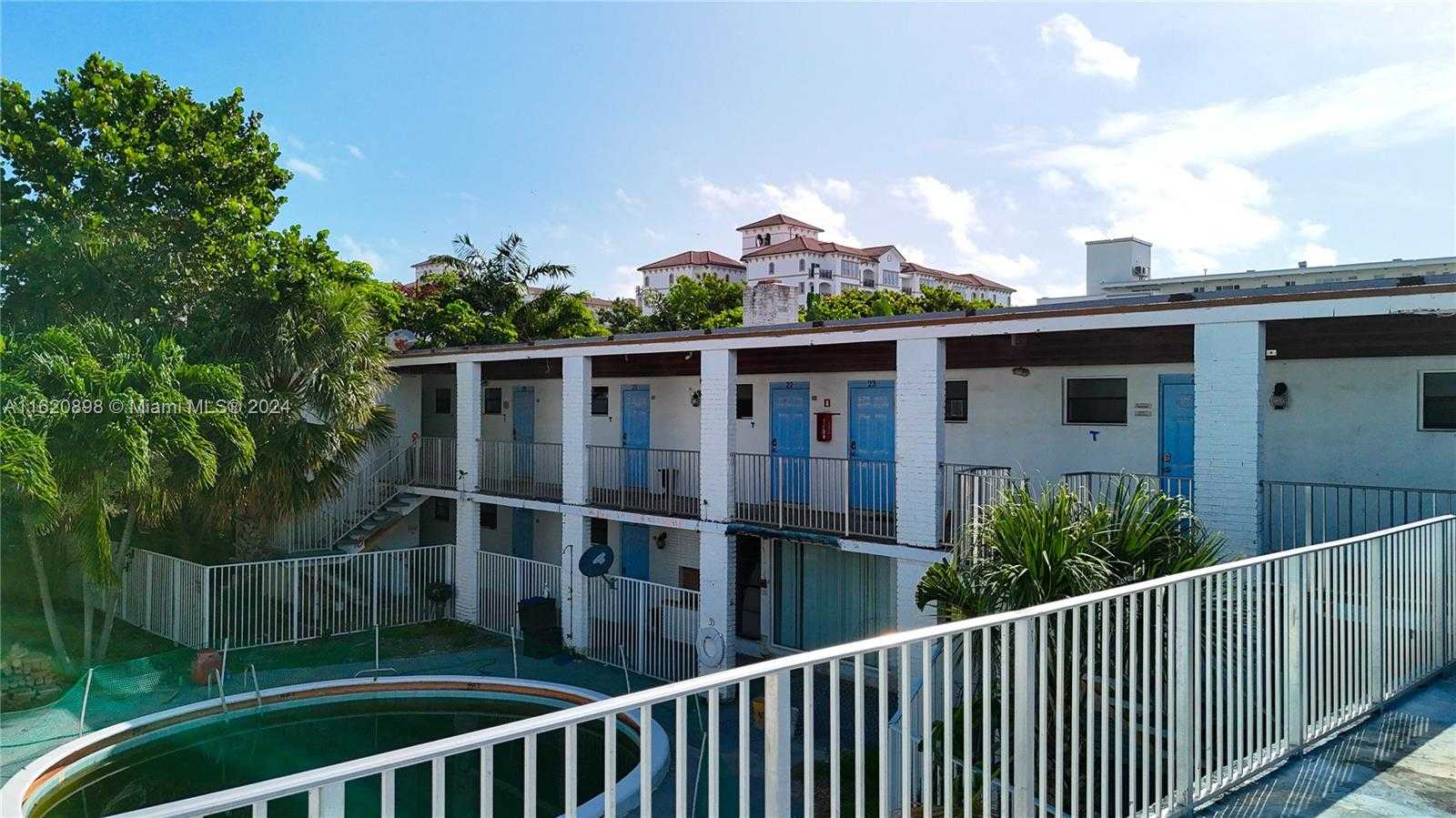 Small Image of 115 INLET WAY #11, Palm Beach Shores Number 36