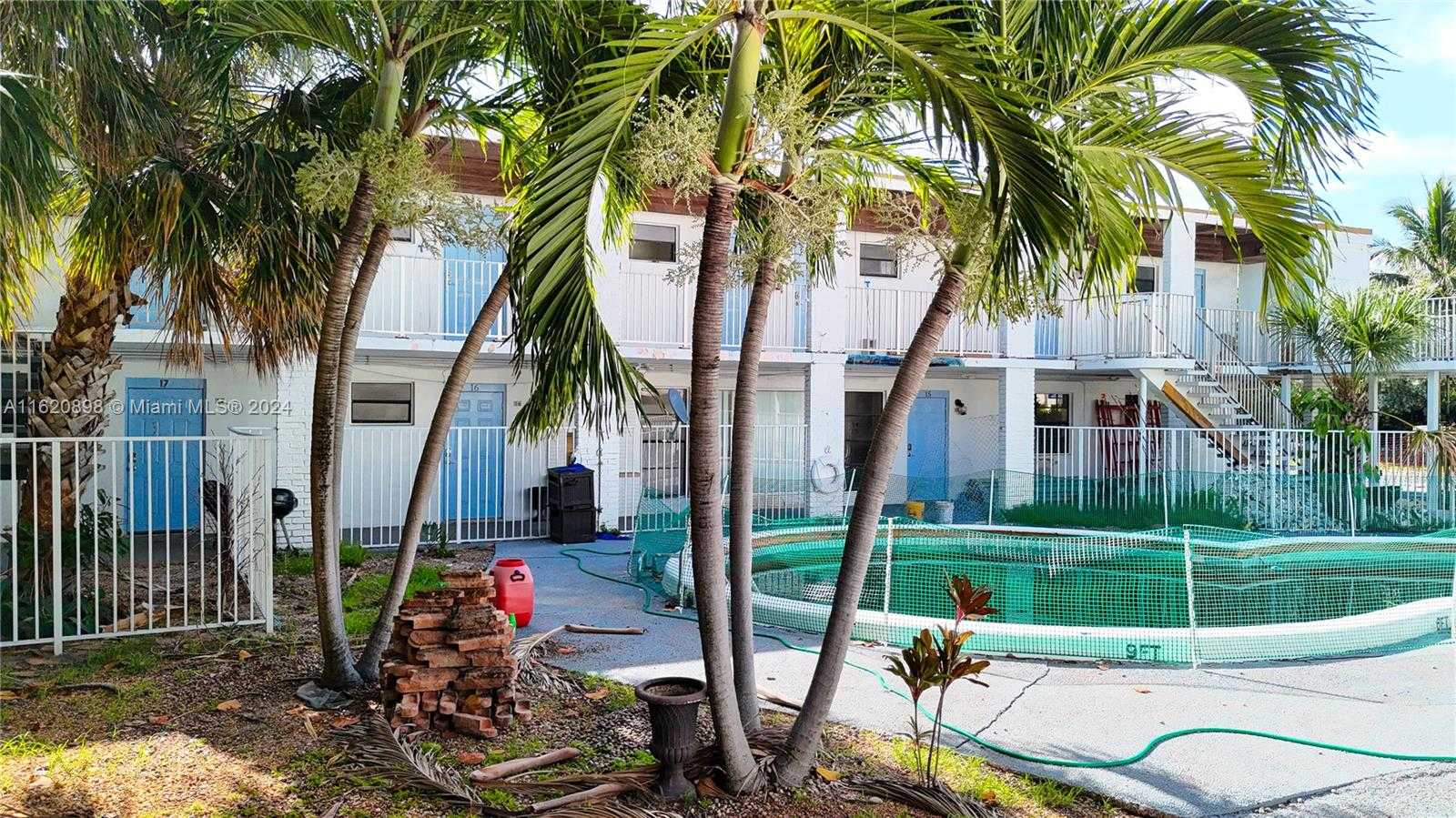 Small Image of 115 INLET WAY #11, Palm Beach Shores Number 38