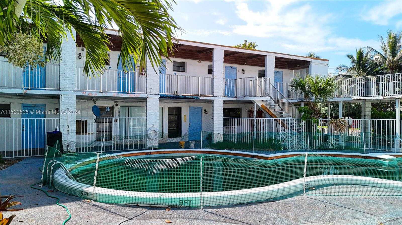 Small Image of 115 INLET WAY #11, Palm Beach Shores Number 40