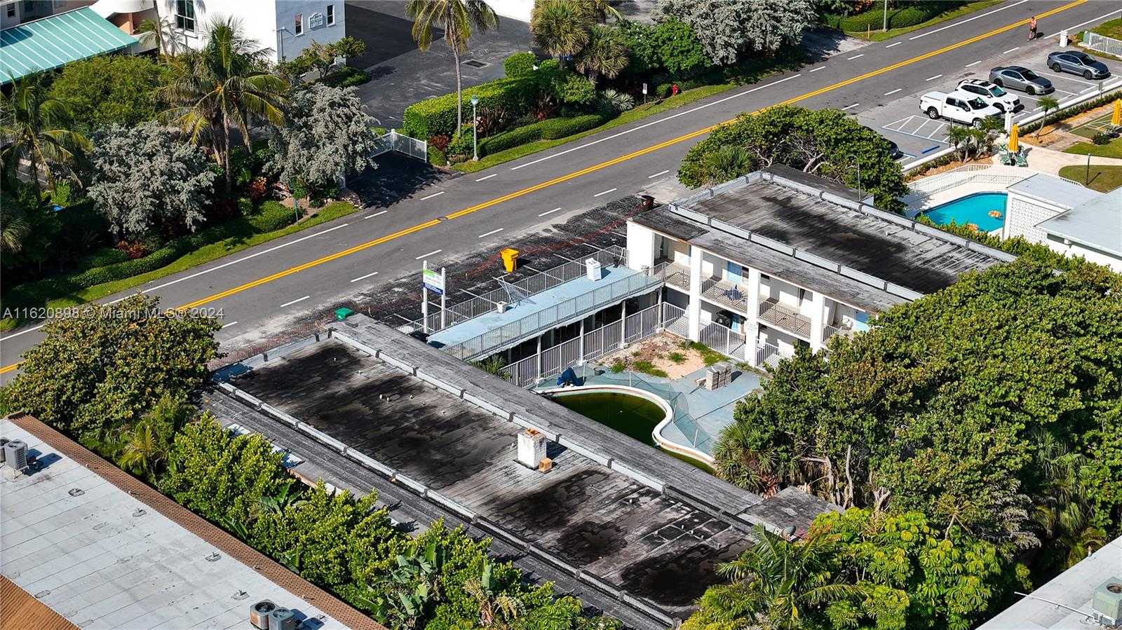 Small Image of 115 INLET WAY #11, Palm Beach Shores Number 51