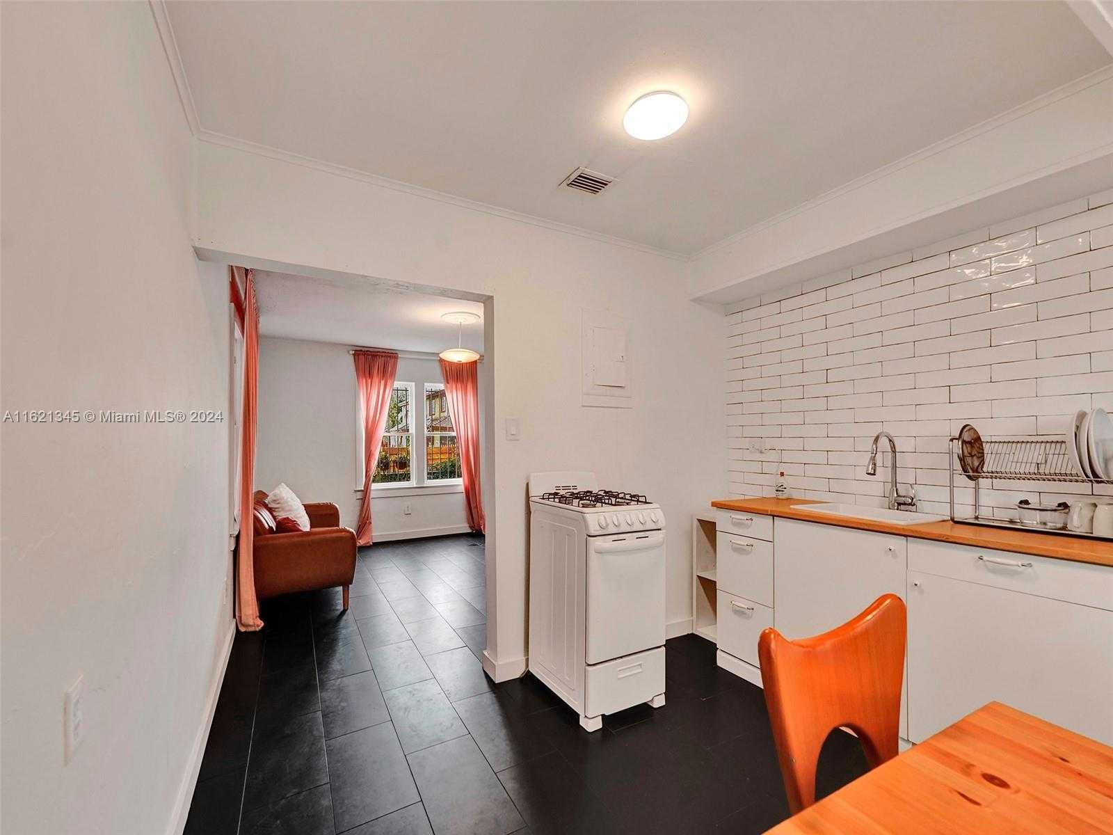 Small Image of 9210 NORTH WEST 4TH AVE, Miami Number 40