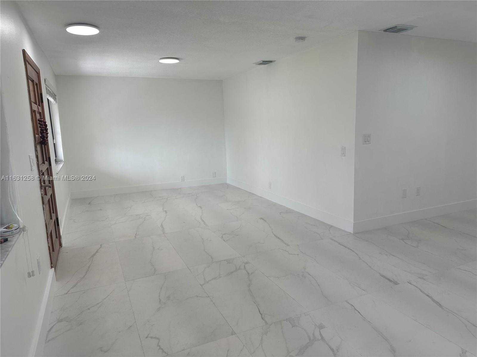 Small Image of 324 EAST 34TH ST #2, Hialeah Number 12