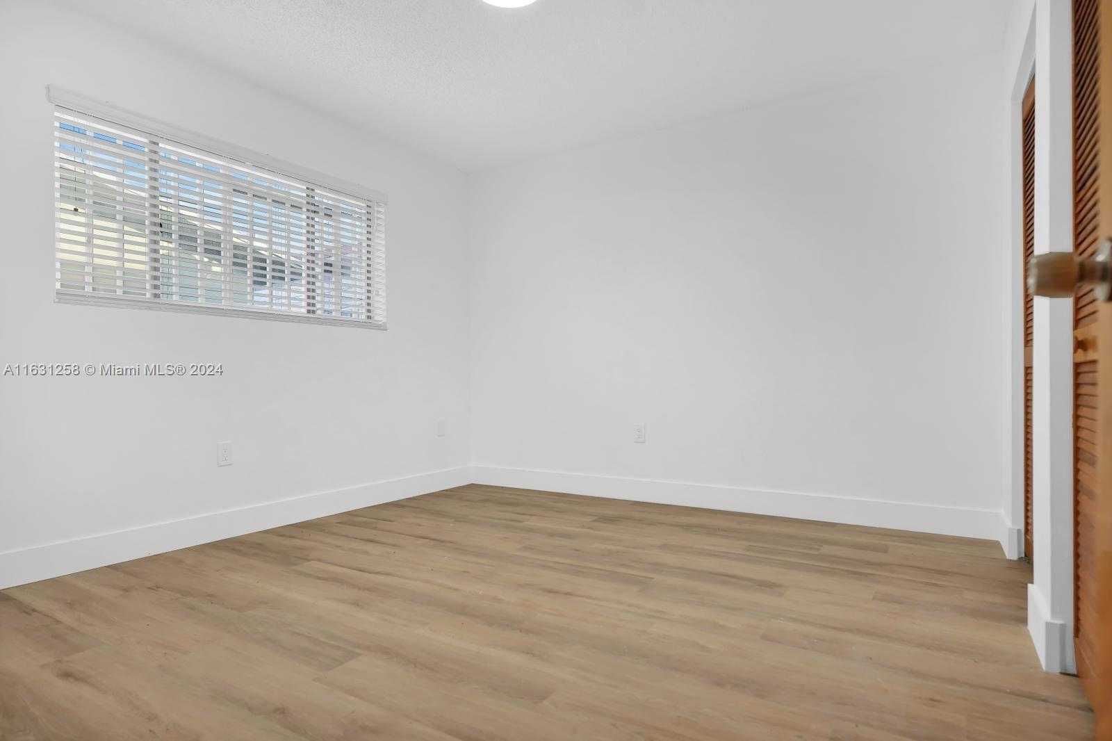 Small Image of 324 EAST 34TH ST #2, Hialeah Number 13