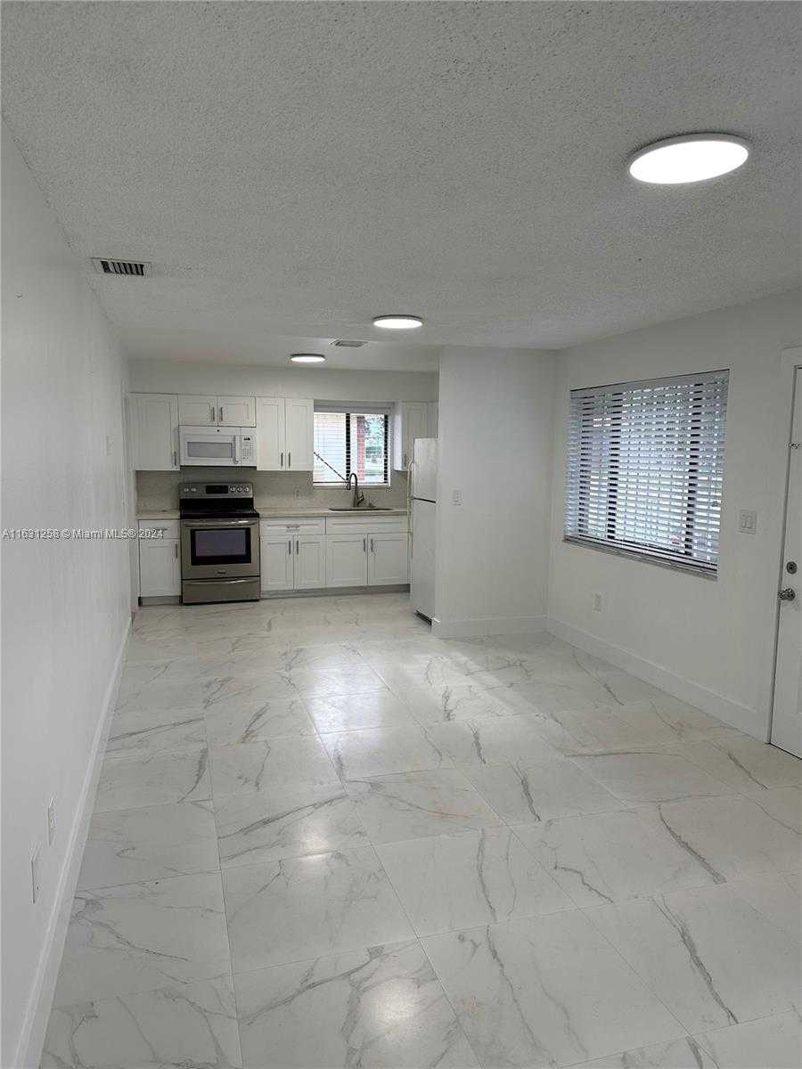 Small Image of 324 EAST 34TH ST #2, Hialeah Number 21