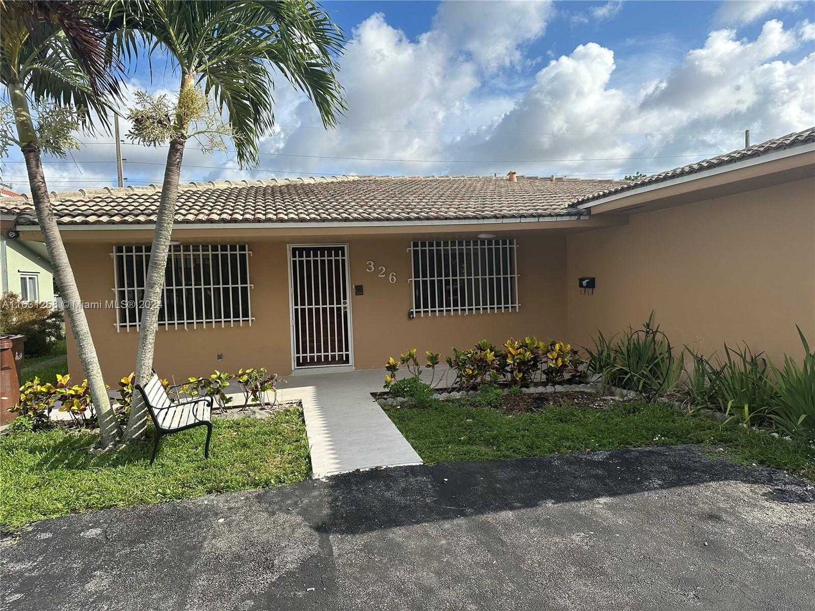 Small Image of 324 EAST 34TH ST #2, Hialeah Number 3