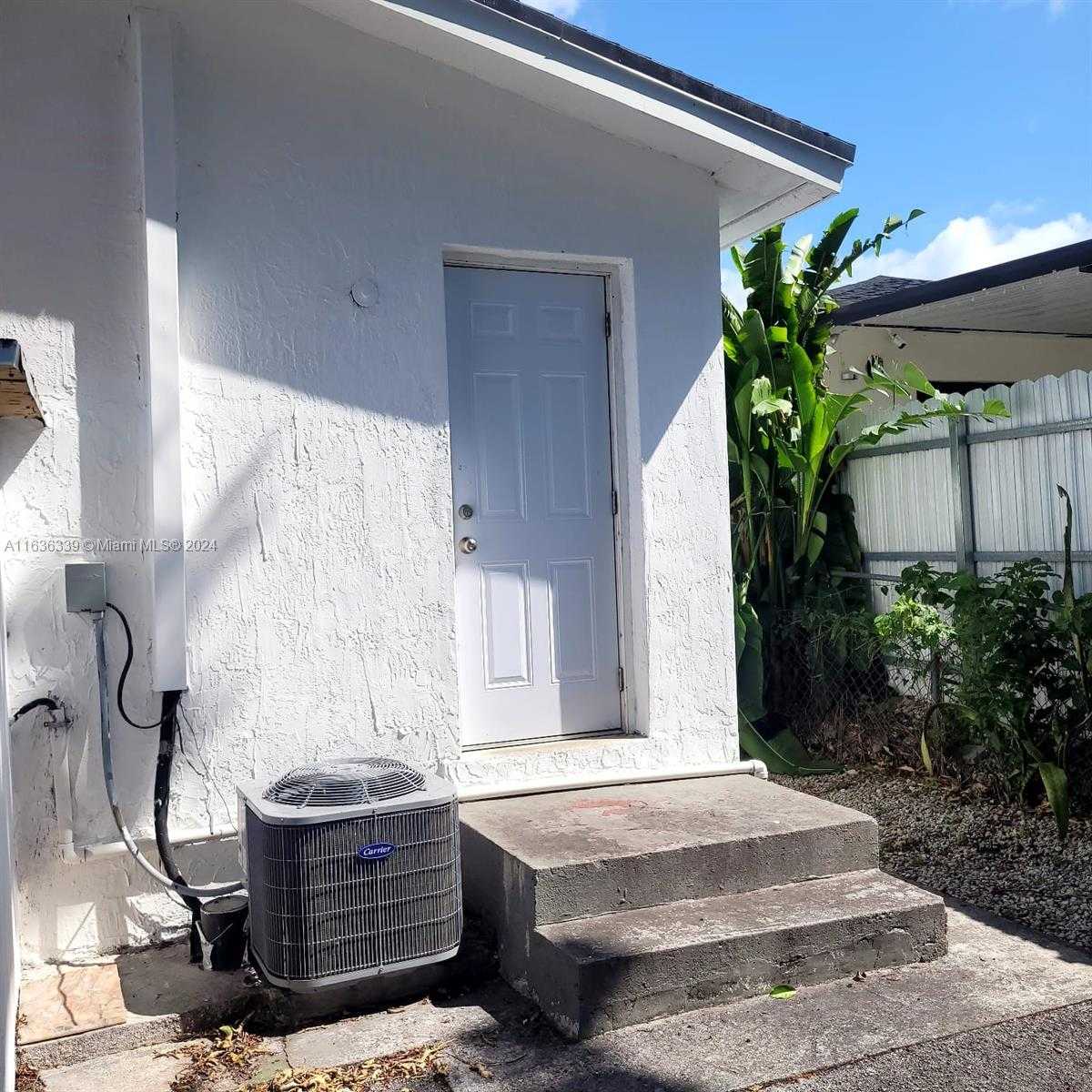 Small Image of 2126 NORTH WEST 47TH TER #2, Miami Number 36