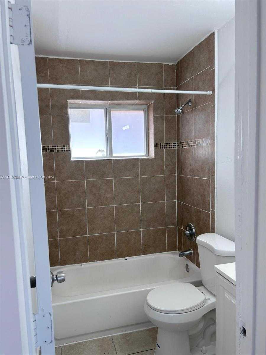 Small Image of 1128 NORTH WEST 76TH ST #2, Miami Number 13