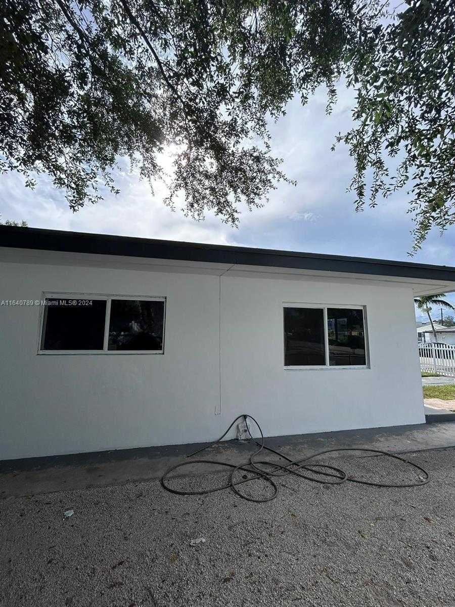 Small Image of 1128 NORTH WEST 76TH ST #2, Miami Number 20