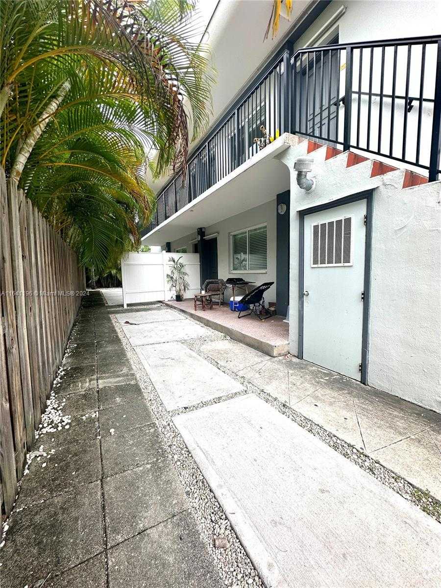 Imagen de Pequeño Objeto