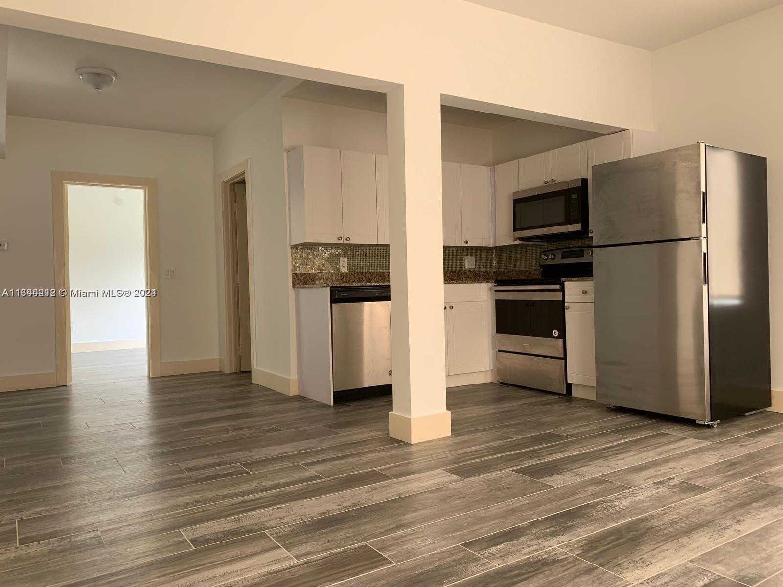 Small Image of 2500 NORTH EAST 192ND ST, Miami Number 19