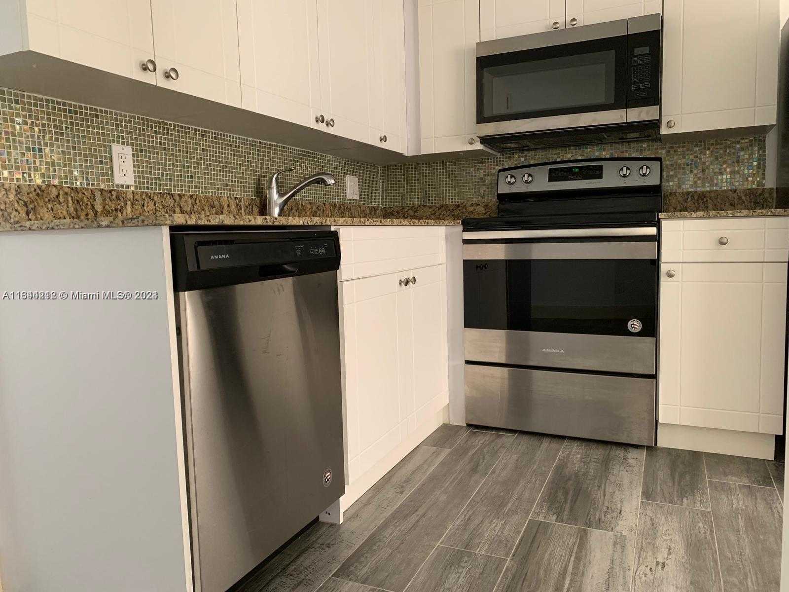 Small Image of 2500 NORTH EAST 192ND ST, Miami Number 20