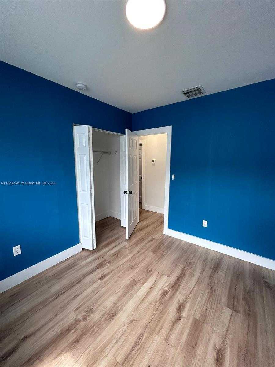 Small Image of 2180 NORTH WEST 59TH ST, Miami Number 6
