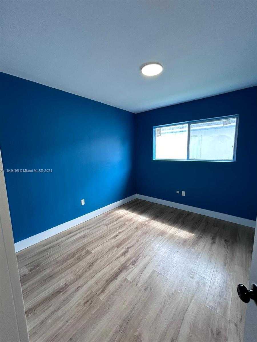 Small Image of 2180 NORTH WEST 59TH ST, Miami Number 7
