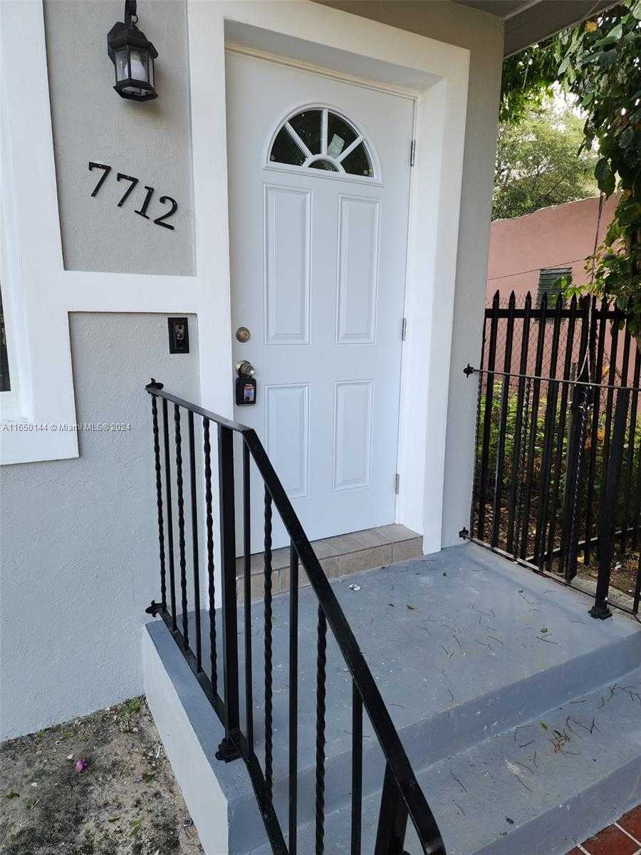 Small Image of 7710 NORTH EAST 1ST CT, Miami Number 13