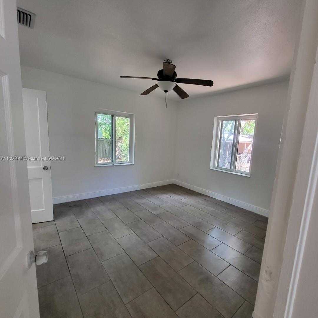 Small Image of 7710 NORTH EAST 1ST CT, Miami Number 18