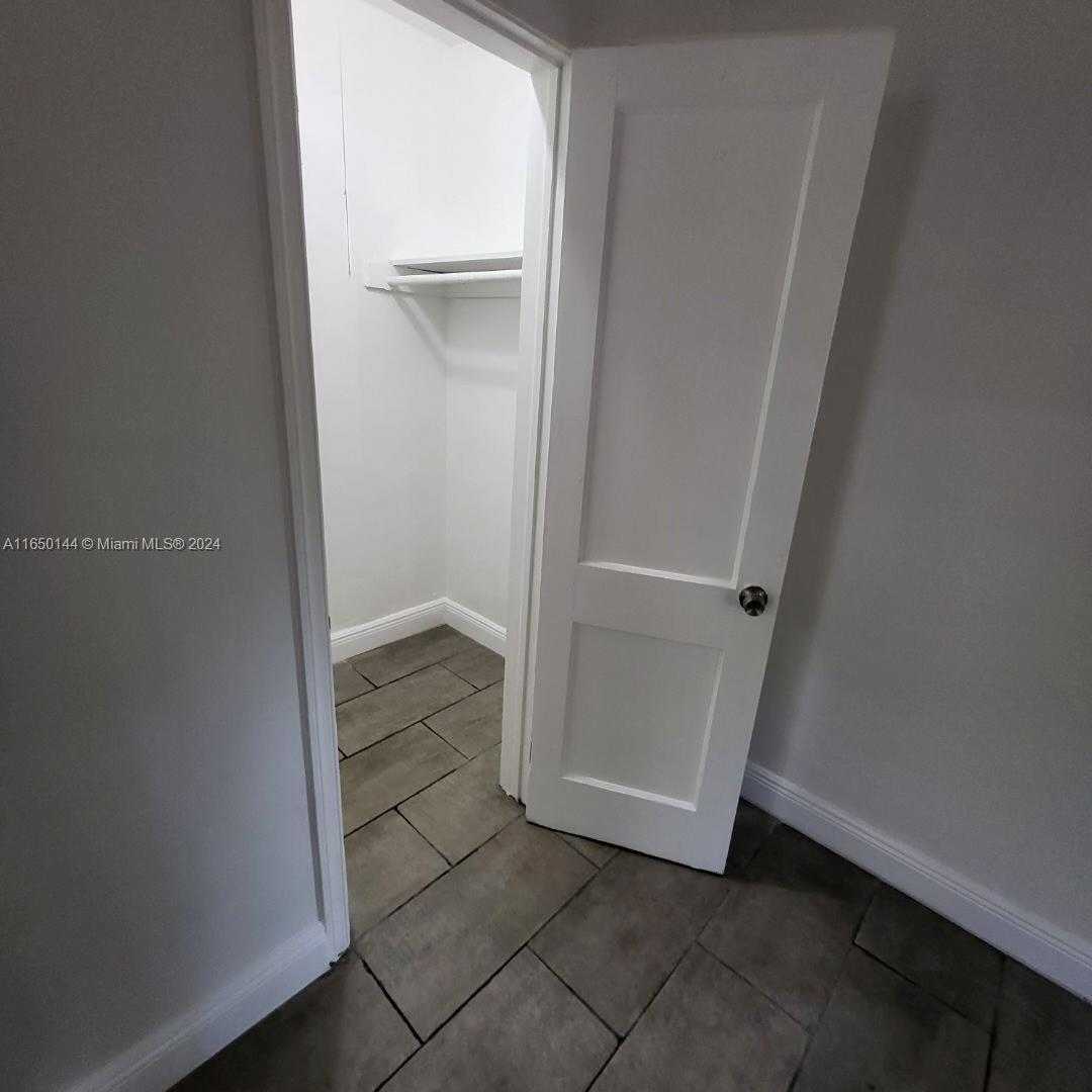 Small Image of 7710 NORTH EAST 1ST CT, Miami Number 19