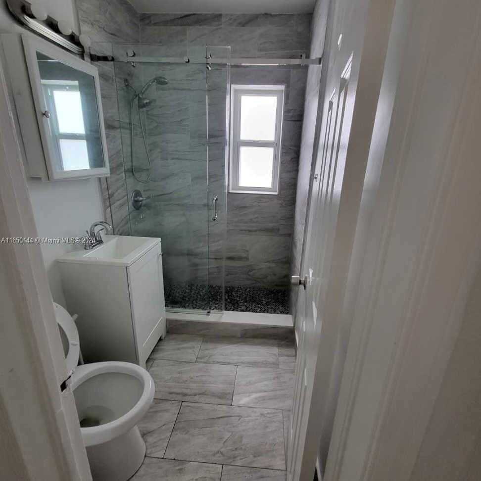 Small Image of 7710 NORTH EAST 1ST CT, Miami Number 23