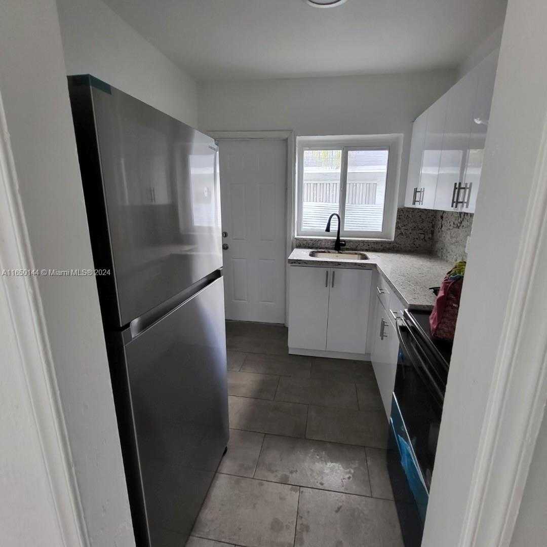 Small Image of 7710 NORTH EAST 1ST CT, Miami Number 28