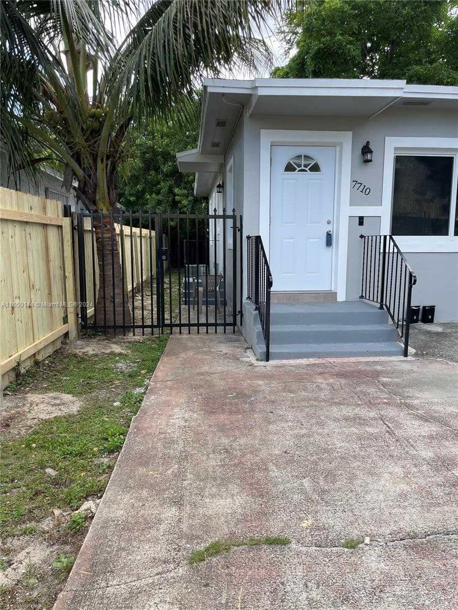 Small Image of 7710 NORTH EAST 1ST CT, Miami Number 6