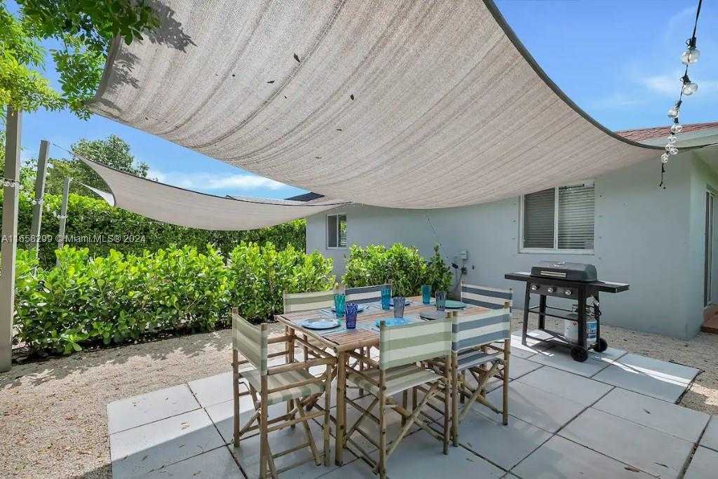 Small Image of 415 NORTH WEST 52ND ST, Miami Number 8