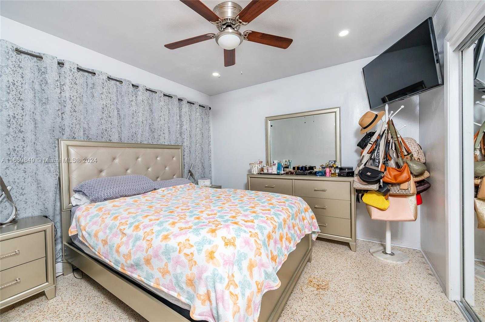 Small Image of 250 NORTH WEST 55TH CT #2, Miami Number 13