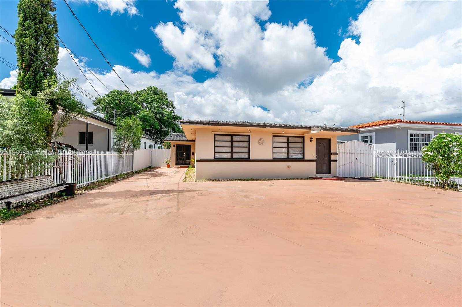 Small Image of 250 NORTH WEST 55TH CT #2, Miami Number 6