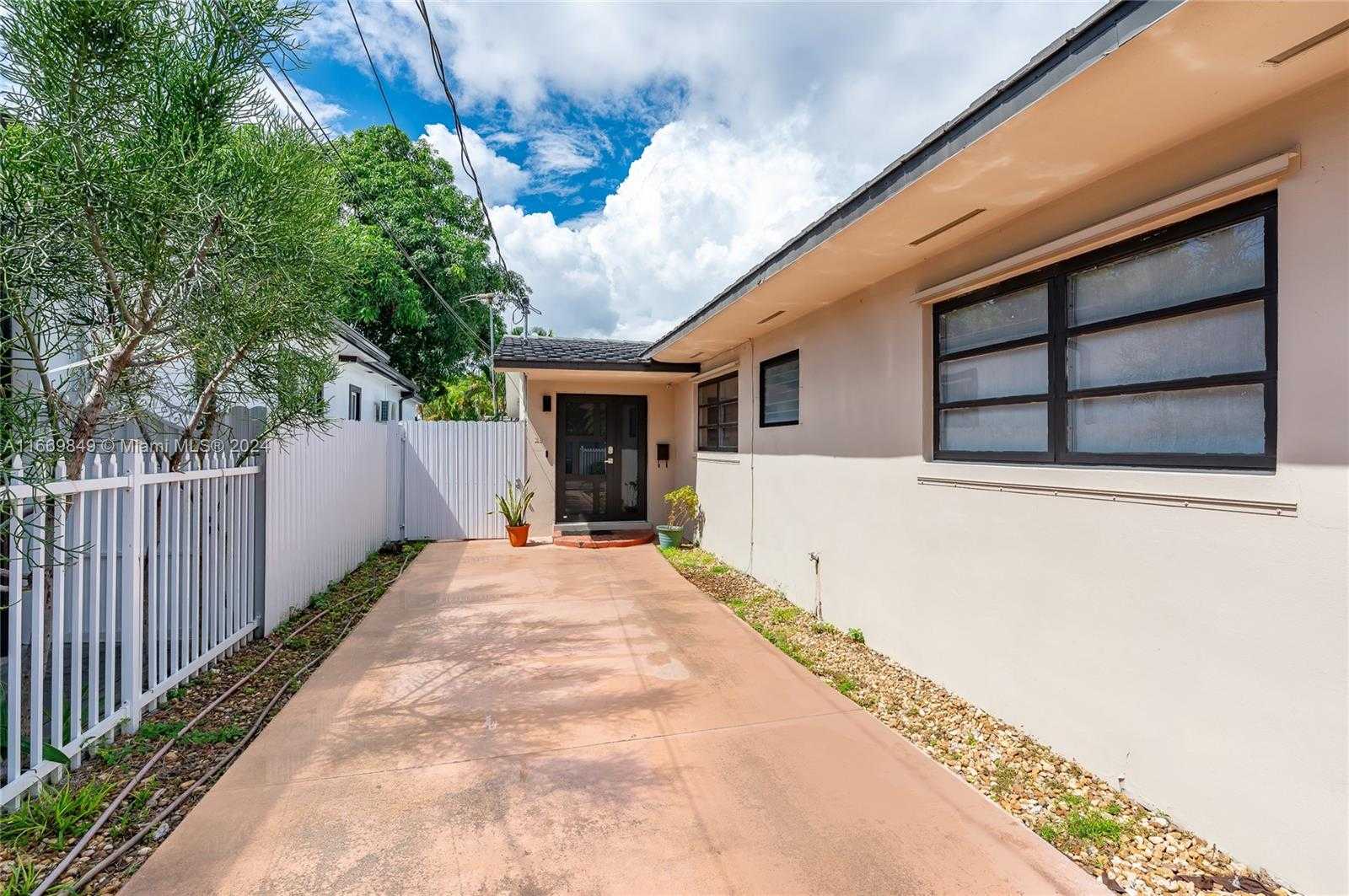 Small Image of 250 NORTH WEST 55TH CT #2, Miami Number 7