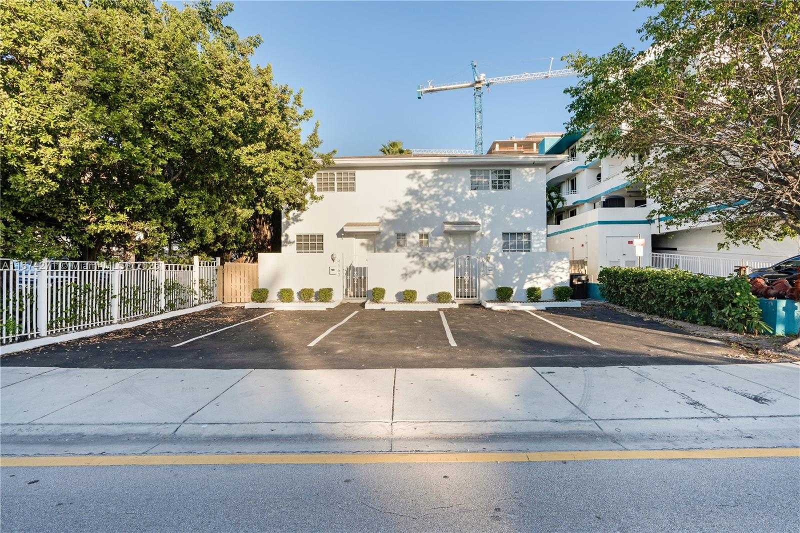 Small Image of 9165 HARDING AVE #2, Surfside Number 11