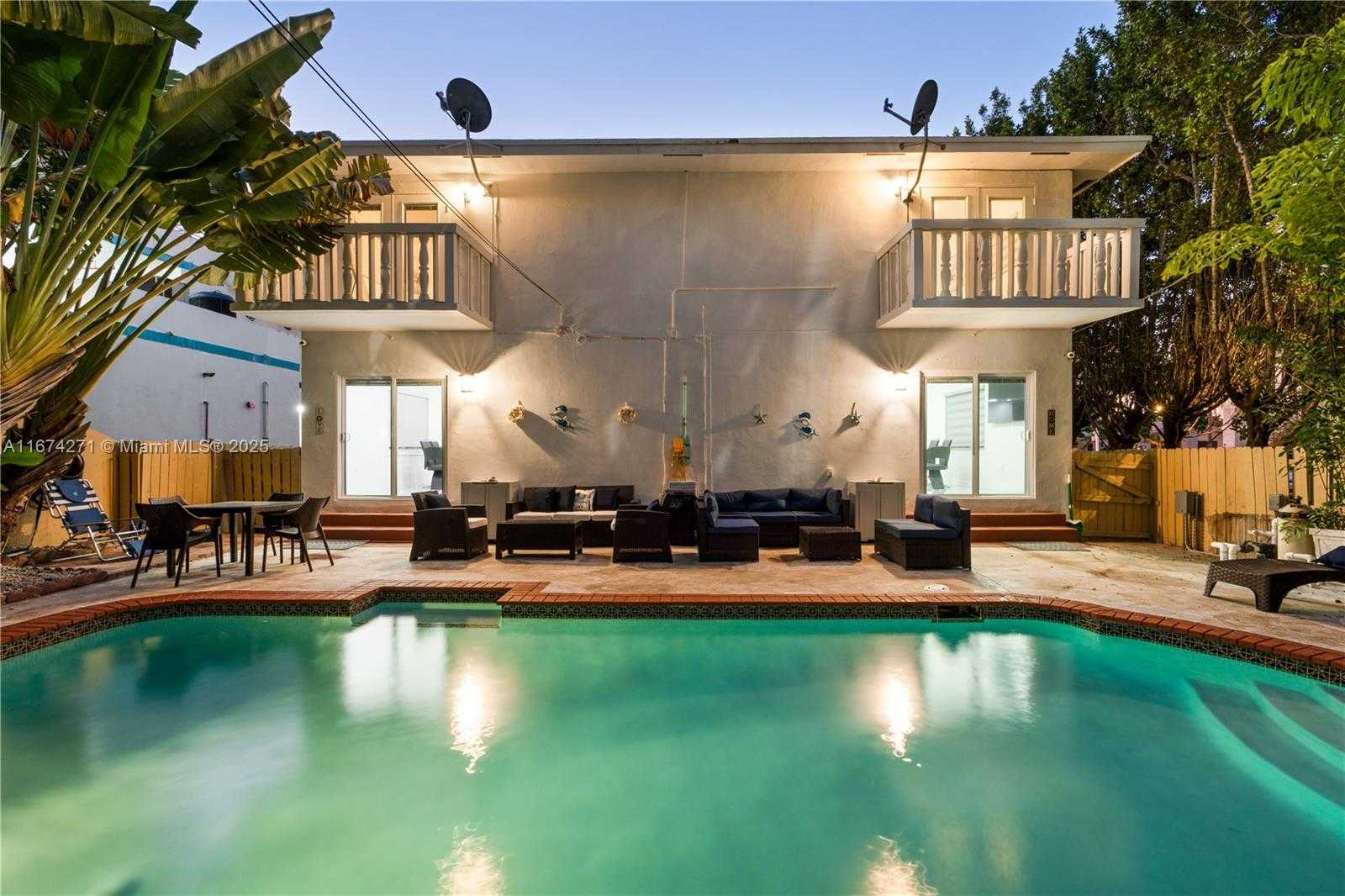 Small Image of 9165 HARDING AVE #2, Surfside Number 18