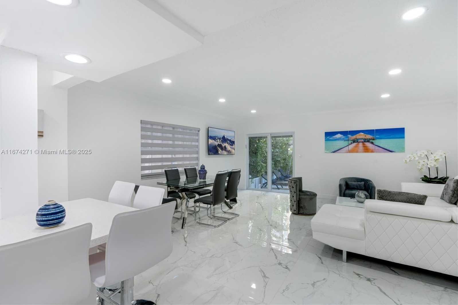 Small Image of 9165 HARDING AVE #2, Surfside Number 27