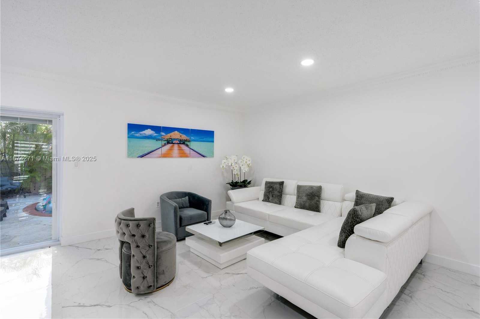 Small Image of 9165 HARDING AVE #2, Surfside Number 28