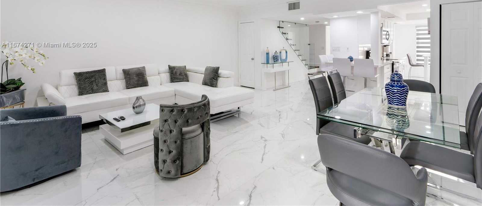 Small Image of 9165 HARDING AVE #2, Surfside Number 31