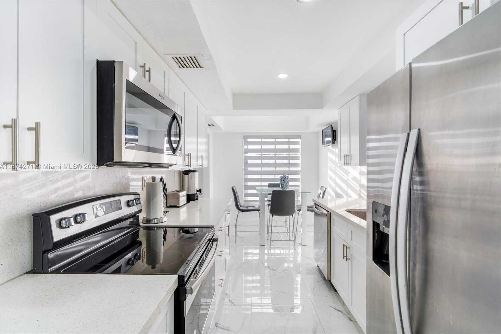 Small Image of 9165 HARDING AVE #2, Surfside Number 33