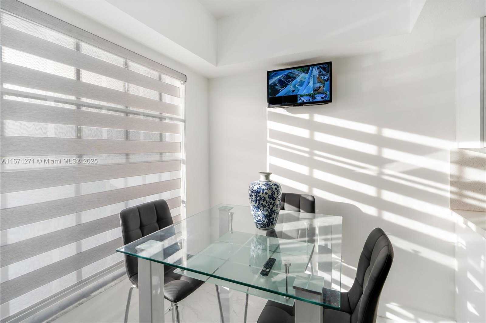 Small Image of 9165 HARDING AVE #2, Surfside Number 34