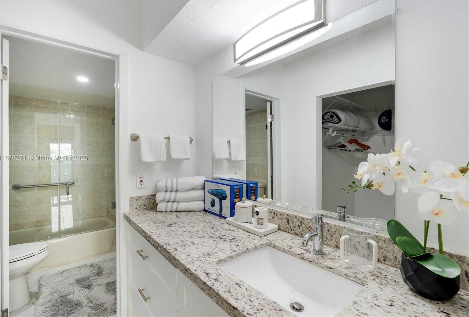 Small Image of 9165 HARDING AVE #2, Surfside Number 39