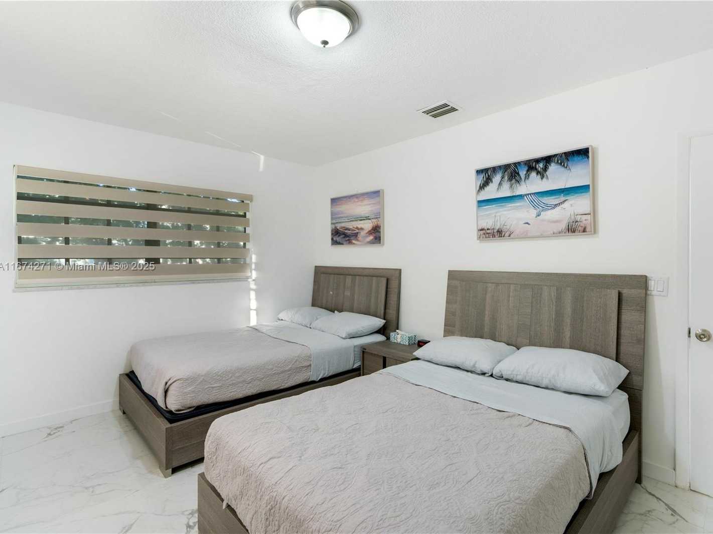 Small Image of 9165 HARDING AVE #2, Surfside Number 48